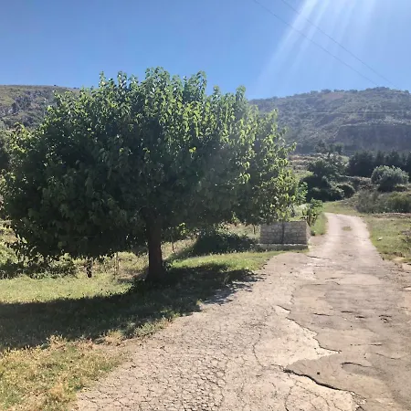 Ilardo Alloggio per agriturismo Collesano