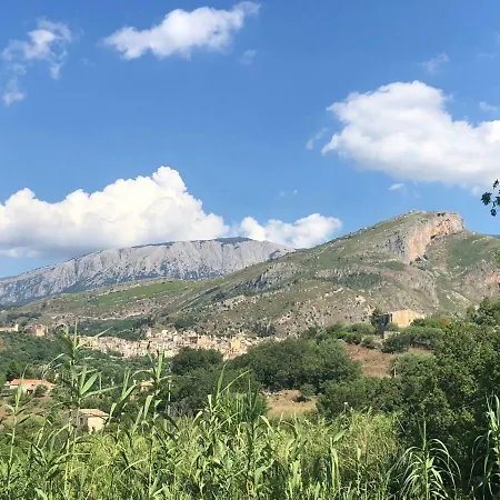 Alloggio per agriturismo Ilardo Collesano